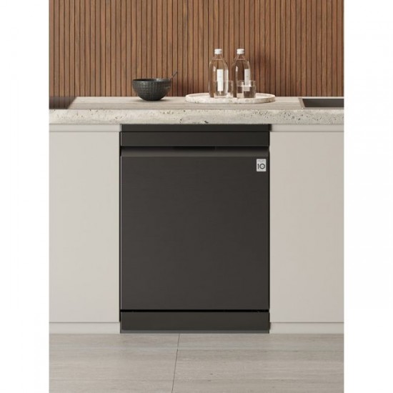 QuadWash™ Dishwasher Matte Black with TrueSteam™